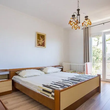 App Largo Apartament *